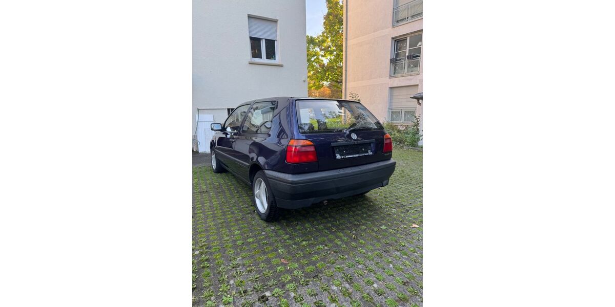 VW Golf 155.000 km 1.000 &euro; Stuttgart 70372