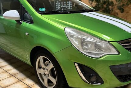 Opel Corsa 119.000 km 3.990 &euro; Kirchberg 55481