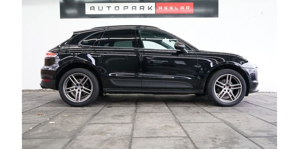 Porsche Macan 57.300 km 49.880 &euro; Asslar 35614