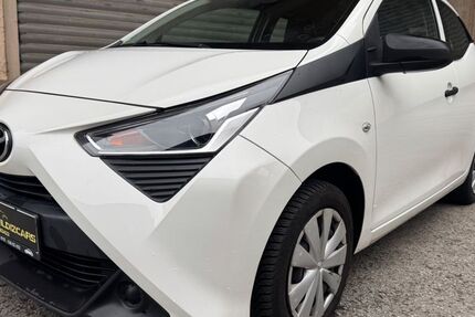 Toyota Aygo (X) 116.800 km 8.995 &euro; Altensteig 72213