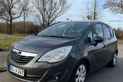Opel Meriva 62.000 km 7.999 &euro; Bochum 44866