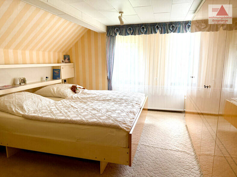 Mehrfamilienhaus, Wohnhaus Scharfenstein Scharfenstein - 9 Zimmer, 231 m&sup2;, 120.000&euro; | Angebot:25688237