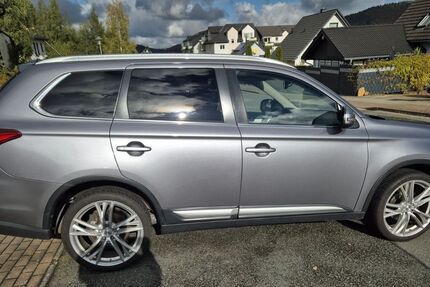 Mitsubishi Outlander 130.000 km 11.900 &euro; Stahnsdorf 14532
