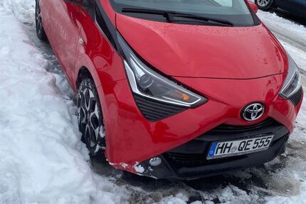 Toyota Aygo (X) 73.500 km 8.600 &euro; Hamburg 21129