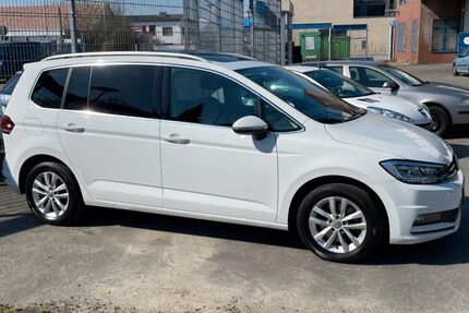 VW Touran 160.000 km 15.500 &euro; Schulzendorf 15732