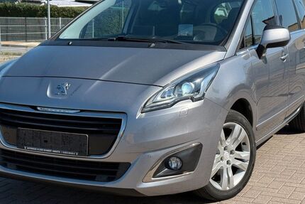 Peugeot 5008 196.664 km 7.499 &euro; Tessin 18195