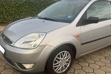 Ford Fiesta 125.000 km 2.599 € Rosengarten 21224