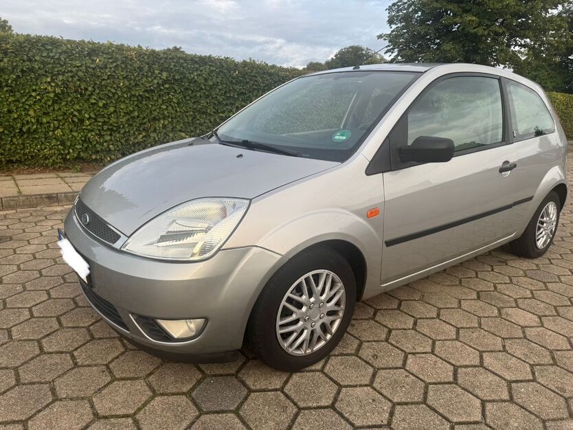 Ford Fiesta 125.000 km 2.599 € Rosengarten 21224