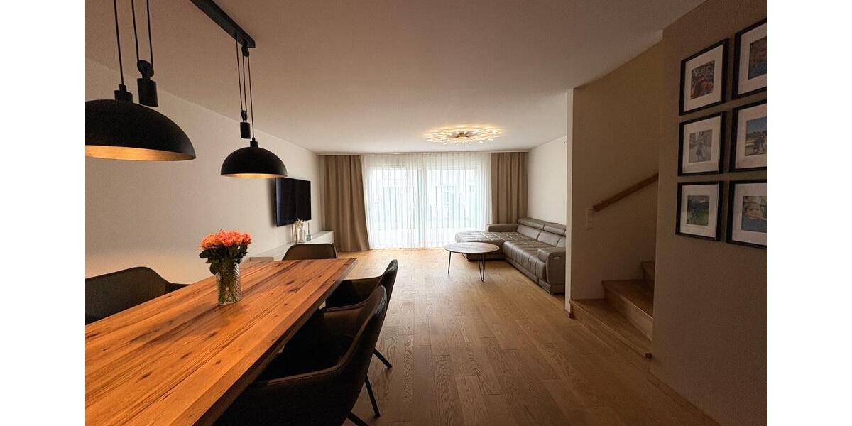 Doppelhaushälfte Rheinfelden (Baden) - 7 Zimmer, 131 m&sup2;, 2.350&euro; | Angebot:25921787
