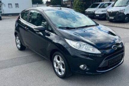 Ford Fiesta 215.000 km 2.300 &euro; Bremerhaven 27578