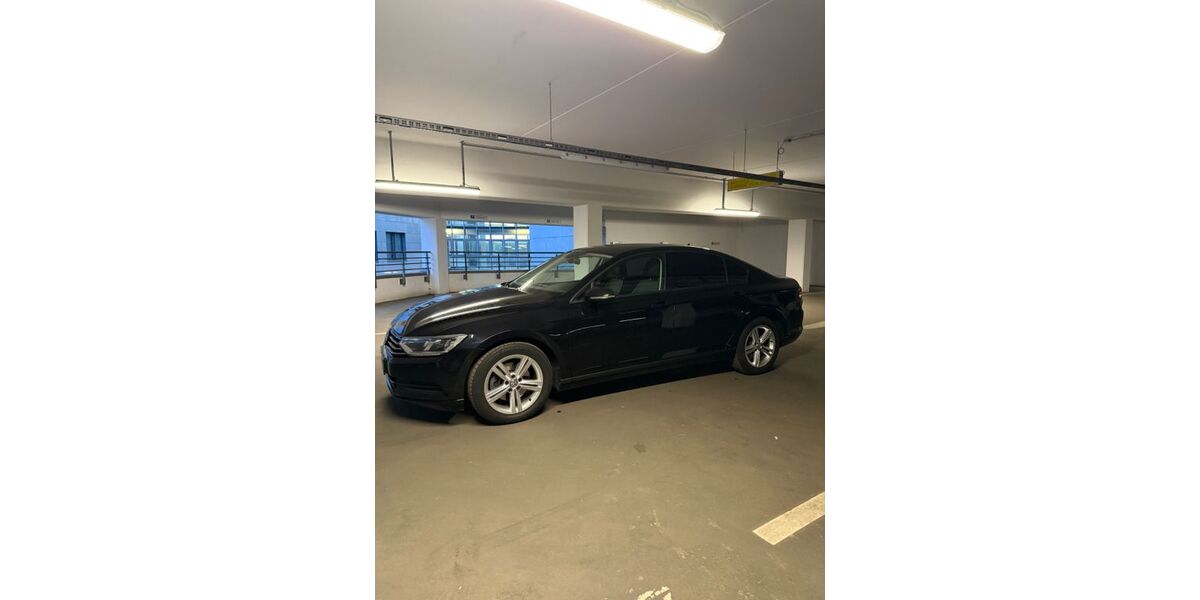 VW Passat 109.425 km 13.000 &euro; Berlin 10367