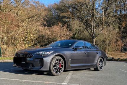 Kia Stinger 166.000 km 19.400 &euro; Hünstetten 65510