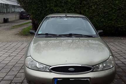 Ford Mondeo 180.000 km 900 &euro; Reichenau 78479