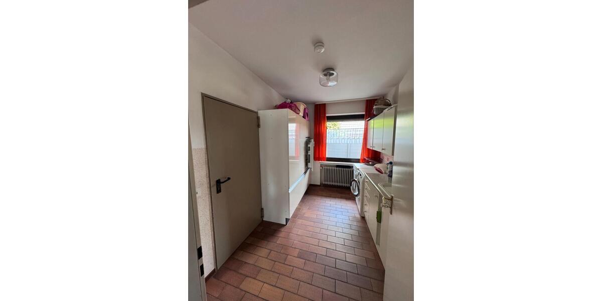 Einfamilienhaus Wiefelstede - 7 Zimmer, 150 m&sup2;, 425.000&euro; | Angebot:26461272