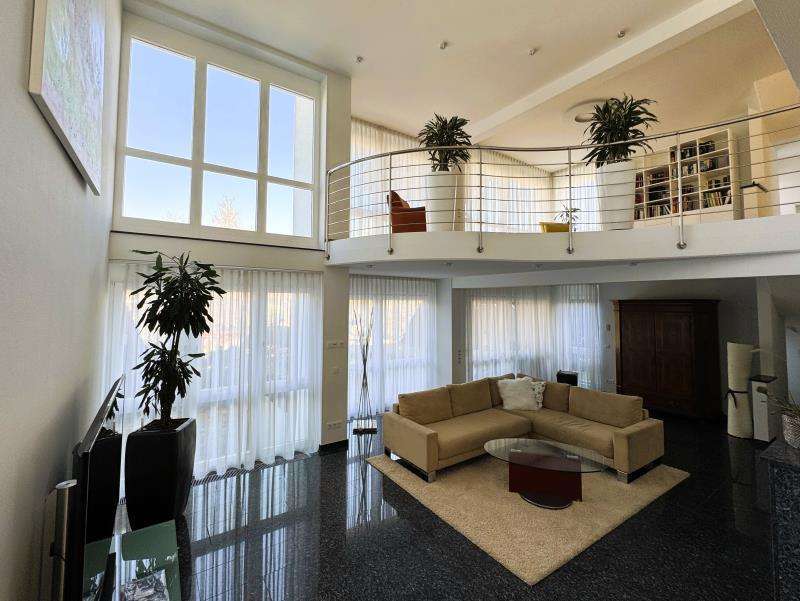 Haus zum Kaufen in Durmersheim 980.000 € 289.35 m² 7 zimmer