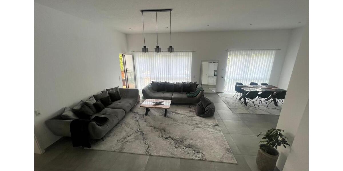 Erdgeschoßwohnung Wiehl - 3 Zimmer, 118 m&sup2;, 1.100&euro; | Angebot:26327017