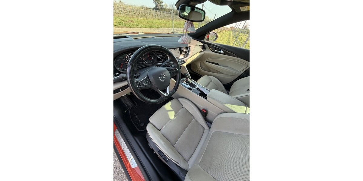 Opel Insignia Sports Tourer 102.000 km 17.699 &euro; Bad Dürkheim 67098