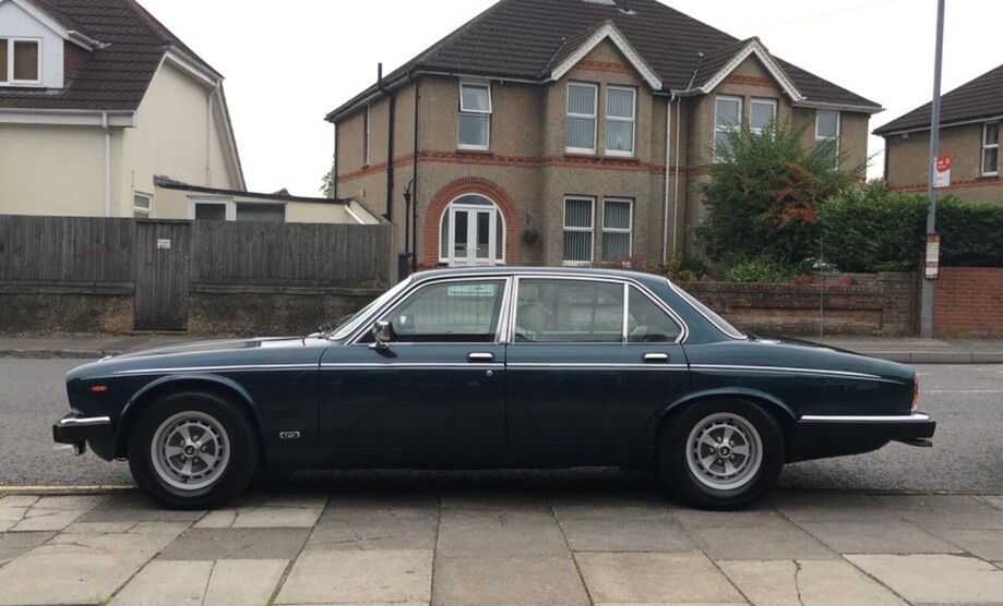 Jaguar XJ12 59.000 km 19.900 € Zirndorf 90513