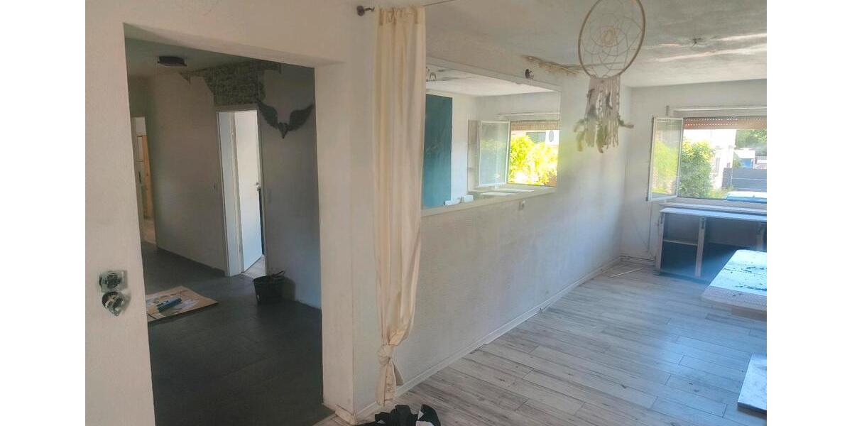 Etagenwohnung Lampertheim - 4 Zimmer, 100 m&sup2;, 1.500&euro; | Angebot:26671595