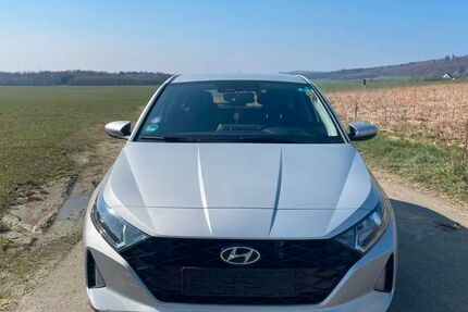 Hyundai i20 86.000 km 13.600 &euro; Küssaberg 79790