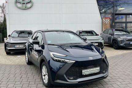 Toyota C-HR 2.700 km 42.790 &euro; Wiesbaden 65203