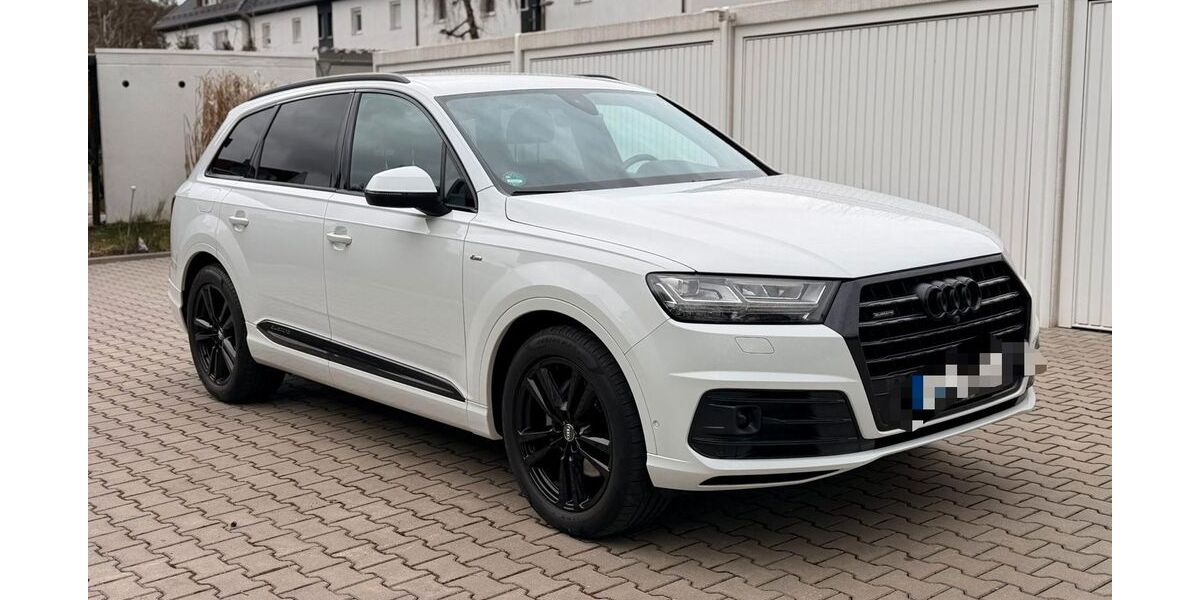 Audi Q7 105.000 km 33.990 &euro; Nürnberg 90439
