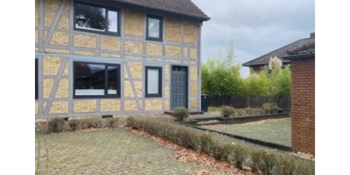 Gewerbeobjekt Schwülper - 8 Zimmer, 230 m&sup2;, 2.500&euro; | Angebot:24617147