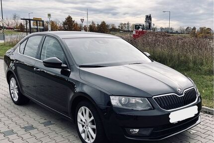 Skoda Octavia 82.749 km 13.900 € Nürnberg 90449