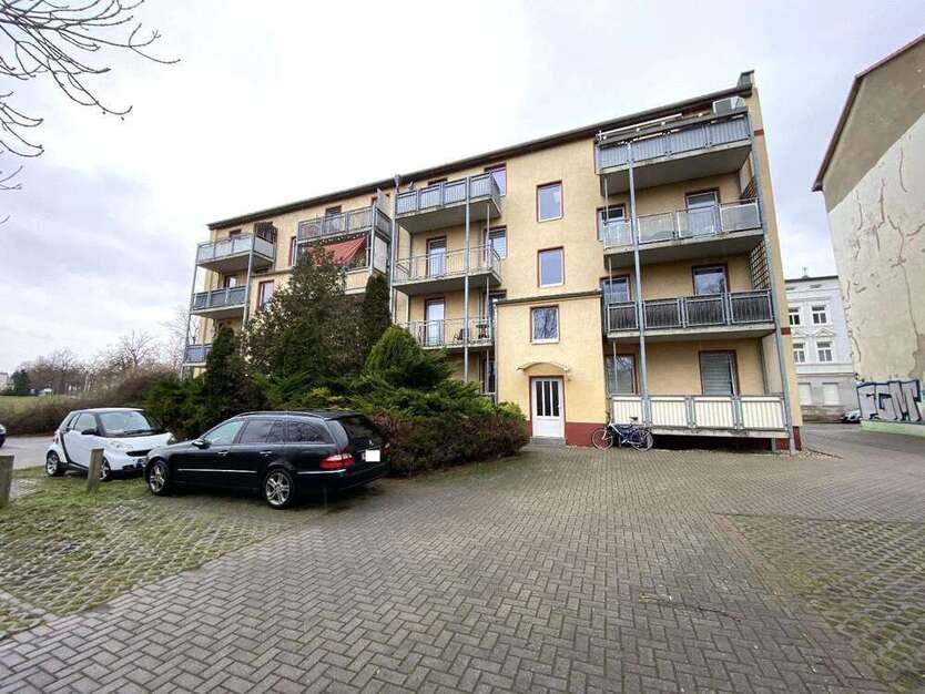 Wohnung zum Kaufen in Magdeburg 69.000 € 50 m²