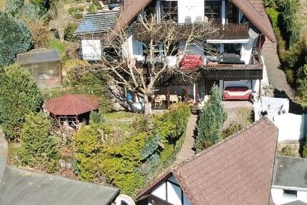 EinZweifamilienhaus 8 zimmer