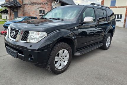 Nissan Pathfinder 409.000 km 3.700 &euro; Breddin 16845