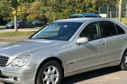 Mercedes-Benz 190 92.000 km 5.700 &euro; Hagen 58097