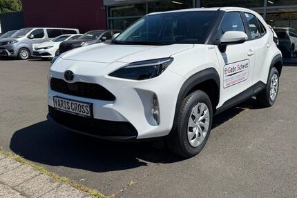 Toyota Yaris Cross 4.000 km 25.488 € Schiffweiler 66578