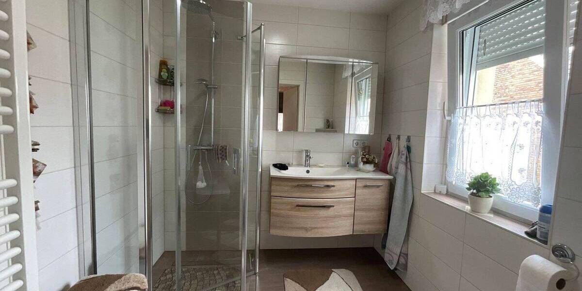 Einfamilienhaus Massen - 6 Zimmer, 121 m&sup2;, 149.000&euro; | Angebot:26733426