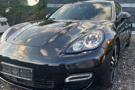 Porsche Panamera 192.652 km 26.900 € Radeburg 01471