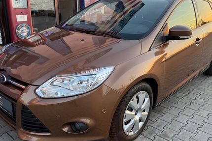 Ford Focus 99.999 km 3.499 &euro; Paderborn 33104
