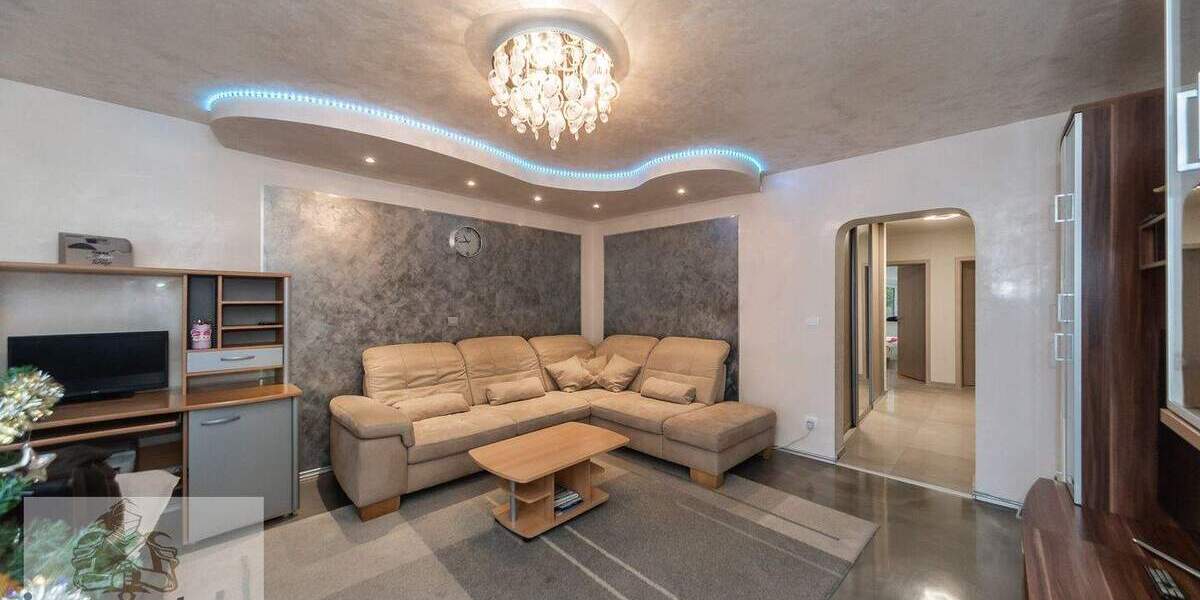 Modernisiertes Wohnung mit Balkon & Tiefgaragenstellplatz - zentral und ruhig gelegen 3 zimmer