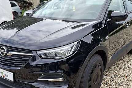 Opel Grandland X 92.000 km 13.990 &euro; Neukirch 01936