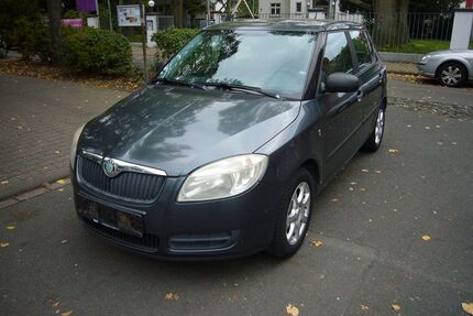 Skoda Fabia 113.000 km 2.700 € Neu isenberg 63263