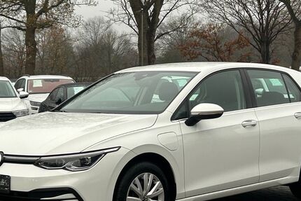 VW Golf 27.665 km 22.980 &euro; Neumünster 24537