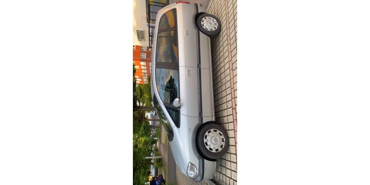 Opel Zafira 106.000 km 4.300 &euro; Kassel 34117