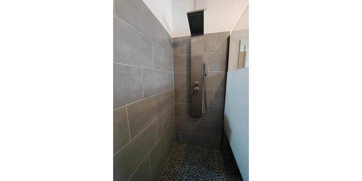 Doppelhaushälfte Pollenfeld - 5.5 Zimmer, 165 m&sup2;, 1.750&euro; | Angebot:24808306