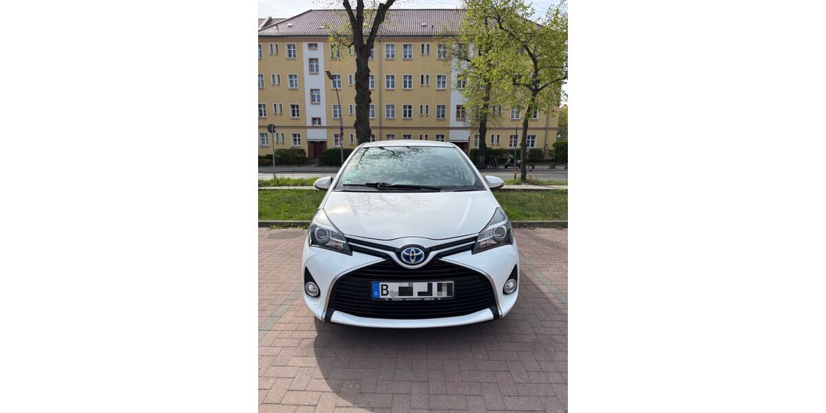 Toyota Yaris 51.500 km 12.500 &euro; Berlin 12103