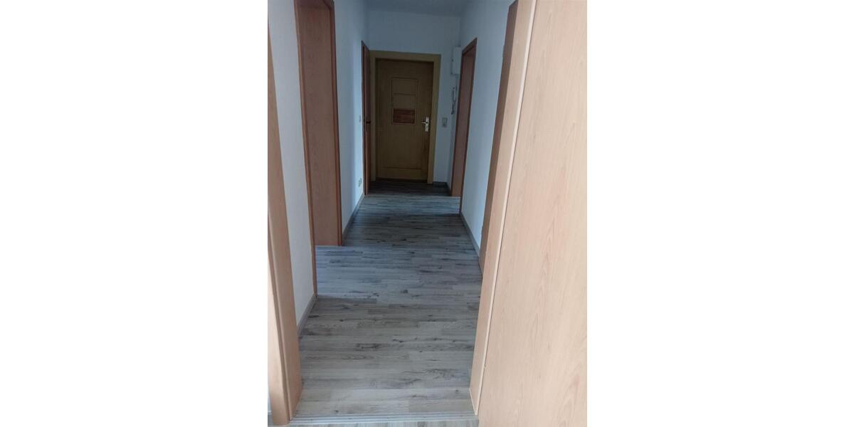 Etagenwohnung Aue-Bad Schlema Bad Schlema - 3 Zimmer, 70 m&sup2;, 349&euro; | Angebot:26267946