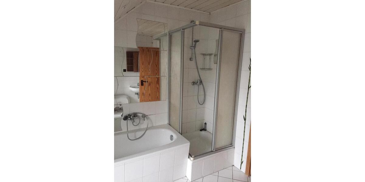 Etagenwohnung Oederan - 4 Zimmer, 90 m&sup2;, 450&euro; | Angebot:25993064