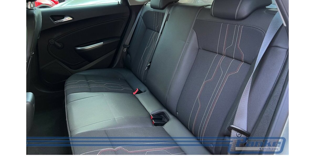 Opel Astra 1.4 150 Jahre *SHZ*PDC*AUX*Teilleder* 112.935 km 6.890 &euro; Berlin 13187