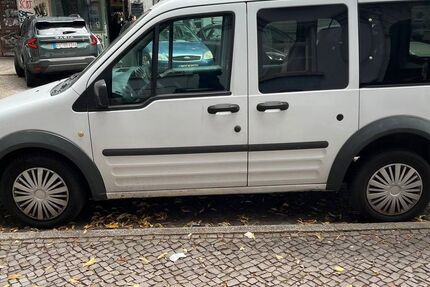 Ford Tourneo Connect 93.800 km 4.500 &euro; Berlin 12045