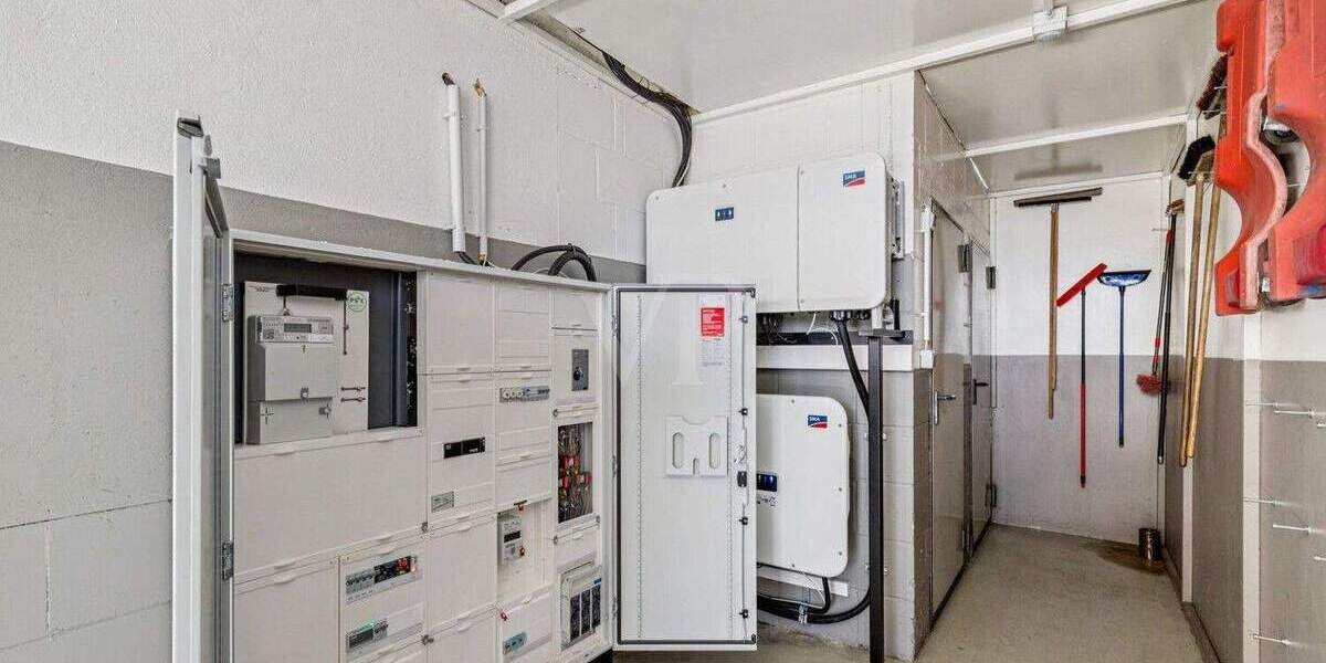 Moderne und vielseitig Gewerbefläche - perfekt für Lager, Produktion oder Büronutzung. zimmer