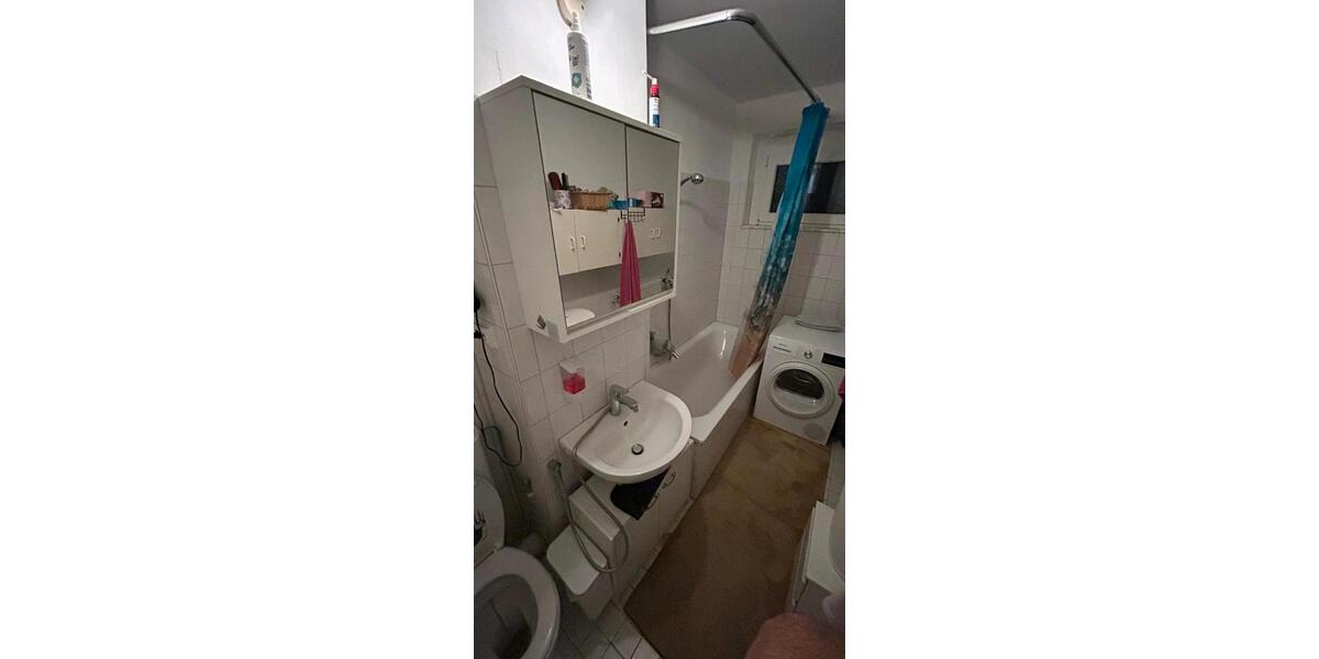 Etagenwohnung Schwalbach am Taunus - 2 Zimmer, 61 m&sup2;, 950&euro; | Angebot:25784281