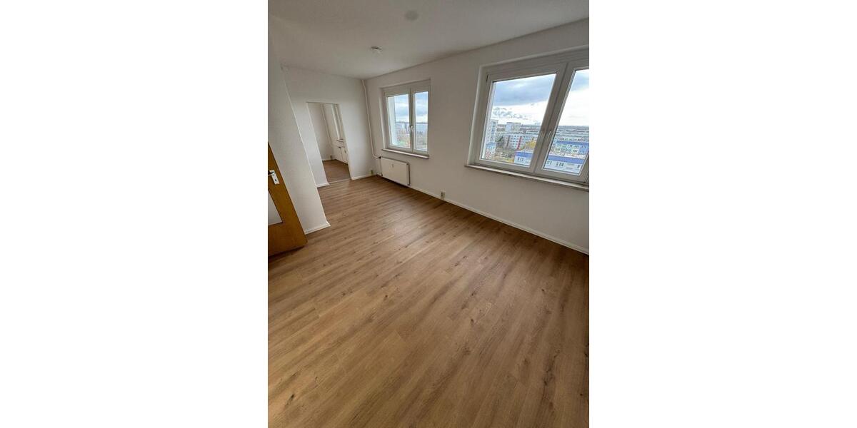 Etagenwohnung Halle (Saale) Halle-Neustadt - 4 Zimmer, 66 m&sup2;, 290&euro; | Angebot:26348030